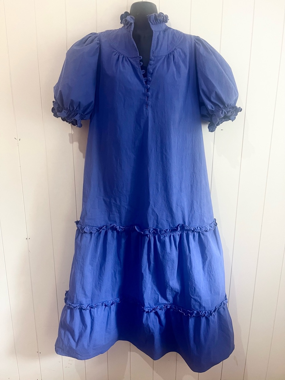 Pomander Place Tuckernuck Tiered Maxi Dress Selena ruffle collar Size M